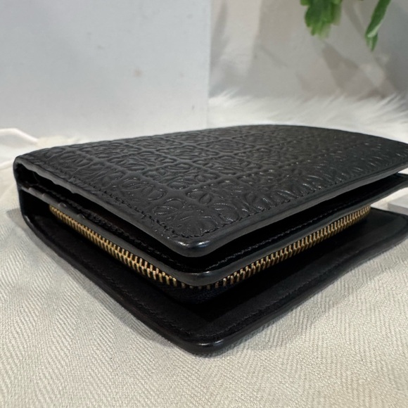 LOEWE Repeat Compact Zip Wallet In Embossed Silk Calfskin - Picture 13 of 15